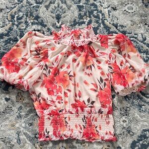 Elliatt Red Floral Puff Sleeve Blouse